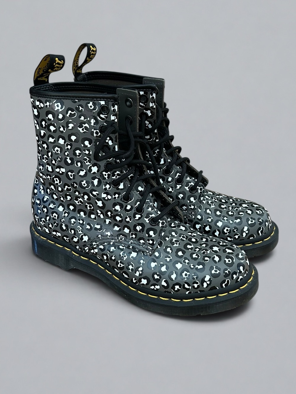 Dr. Martens 1460 Women’s Leopard Smooth Leather Boots Gunmetal Size 8
